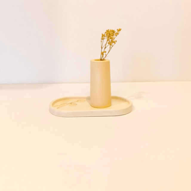 "Solune" Mini vase artisanal en gypse avec fleurs séchées – déco minimaliste  