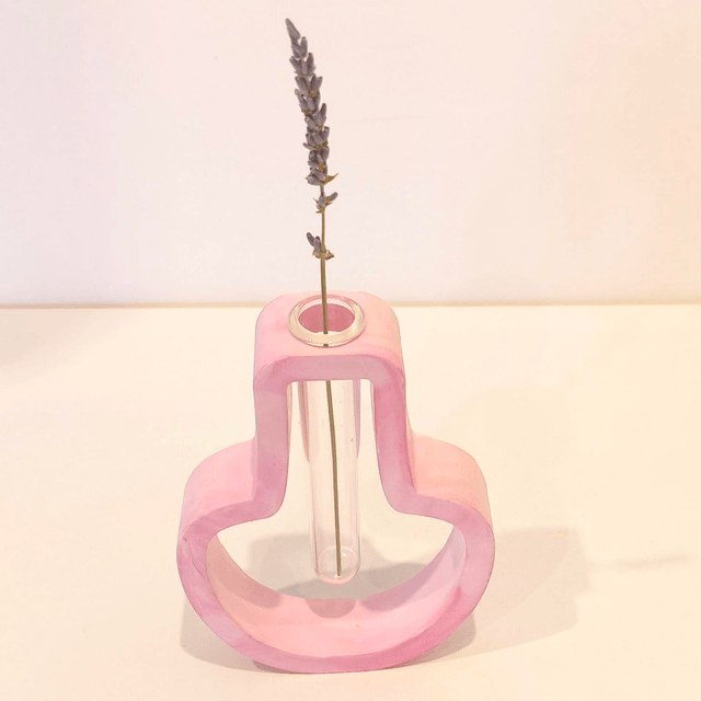 Vase déco “Épure” – design ajouré avec tube incassable et fleurs séchées