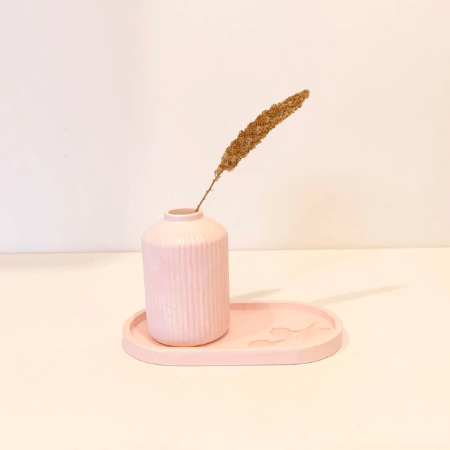 "Lunée", Vase artisanal en gypse avec fleurs séchées - Déco douce et raffinée  