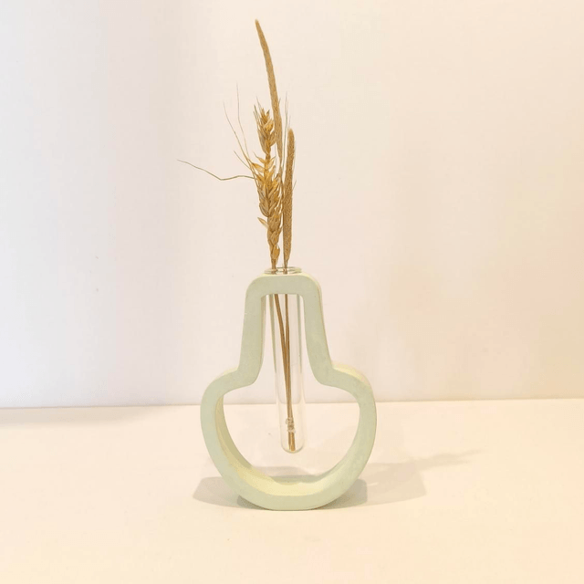 Vase déco “Épure” – design ajouré avec tube incassable et fleurs séchées  