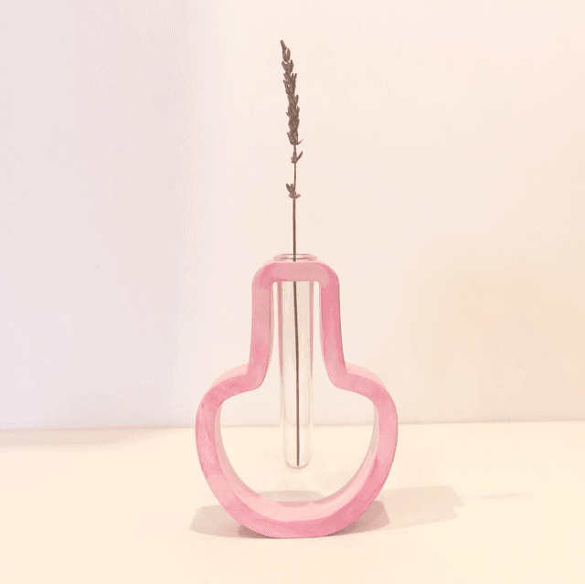 Vase déco “Épure” – design ajouré avec tube incassable et fleurs séchées